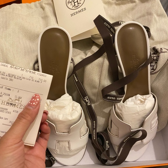 New. Never used 🥰 with receipt - Picture 2 of 5